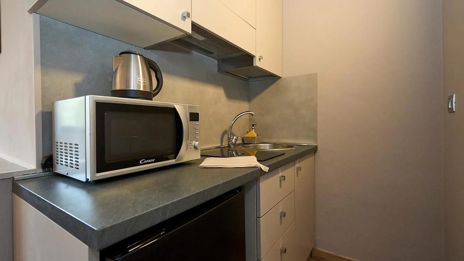 Duomo Design Cube - 10 Minutes Walk From Brera Apartment Milan