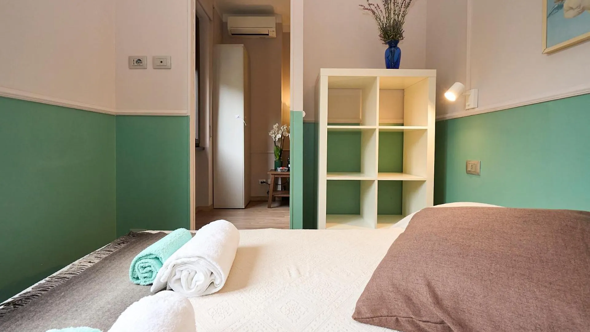 Duomo Design Cube - 10 Minutes Walk From Brera Apartment Milan
